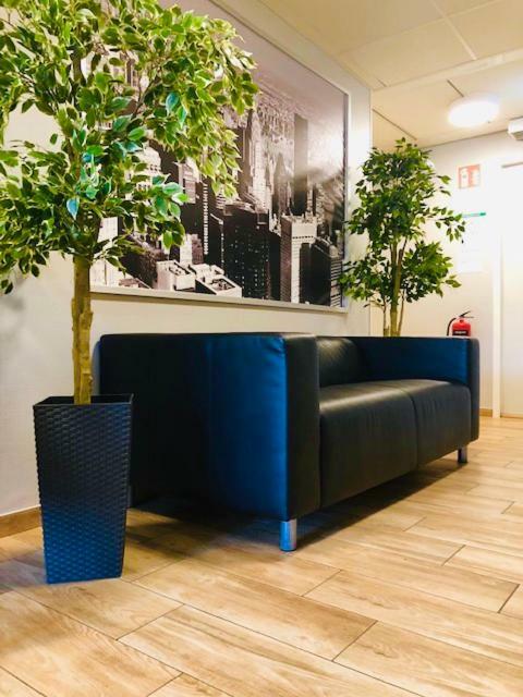 Golden Hostel Jarfalla Ngoại thất bức ảnh